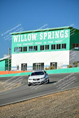 media/Oct-18-2025-Extreme Speed (Sat) [[d6d7e1fef1]]/Group 4 Orange/Session 1 (Turn 4)/